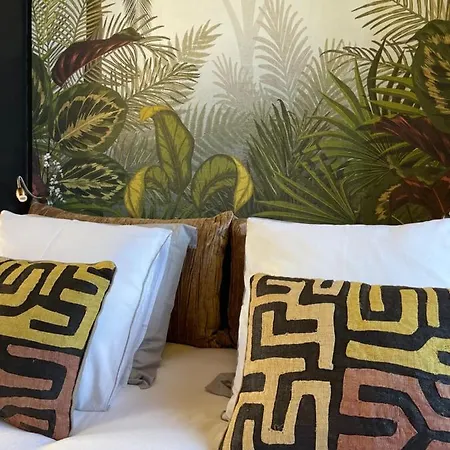 The * Блеи-э-Сент-Люс